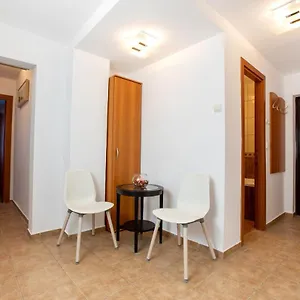 https://arcul-de-triumf-residence.bucharesthotelsnow.com